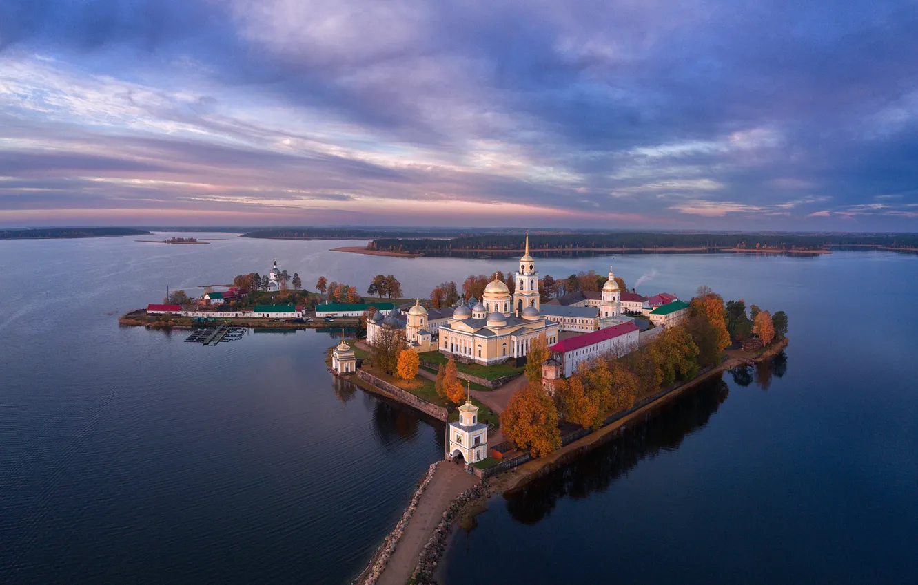Photo wallpaper autumn, the sky, lake, island, Russia, the monastery, Nilo-Stolobenskaya Pustyn', Nilova Pustyn
