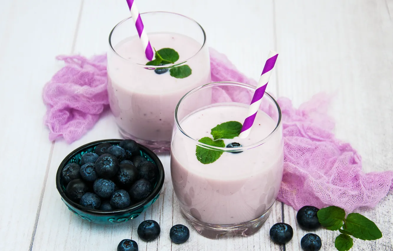 Photo wallpaper glass, blueberries, tube, smoothies