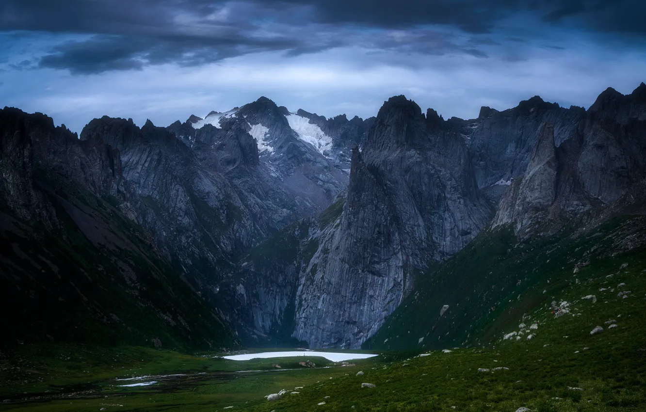 Photo wallpaper snow, mountains, stones, rocks, tops, slope