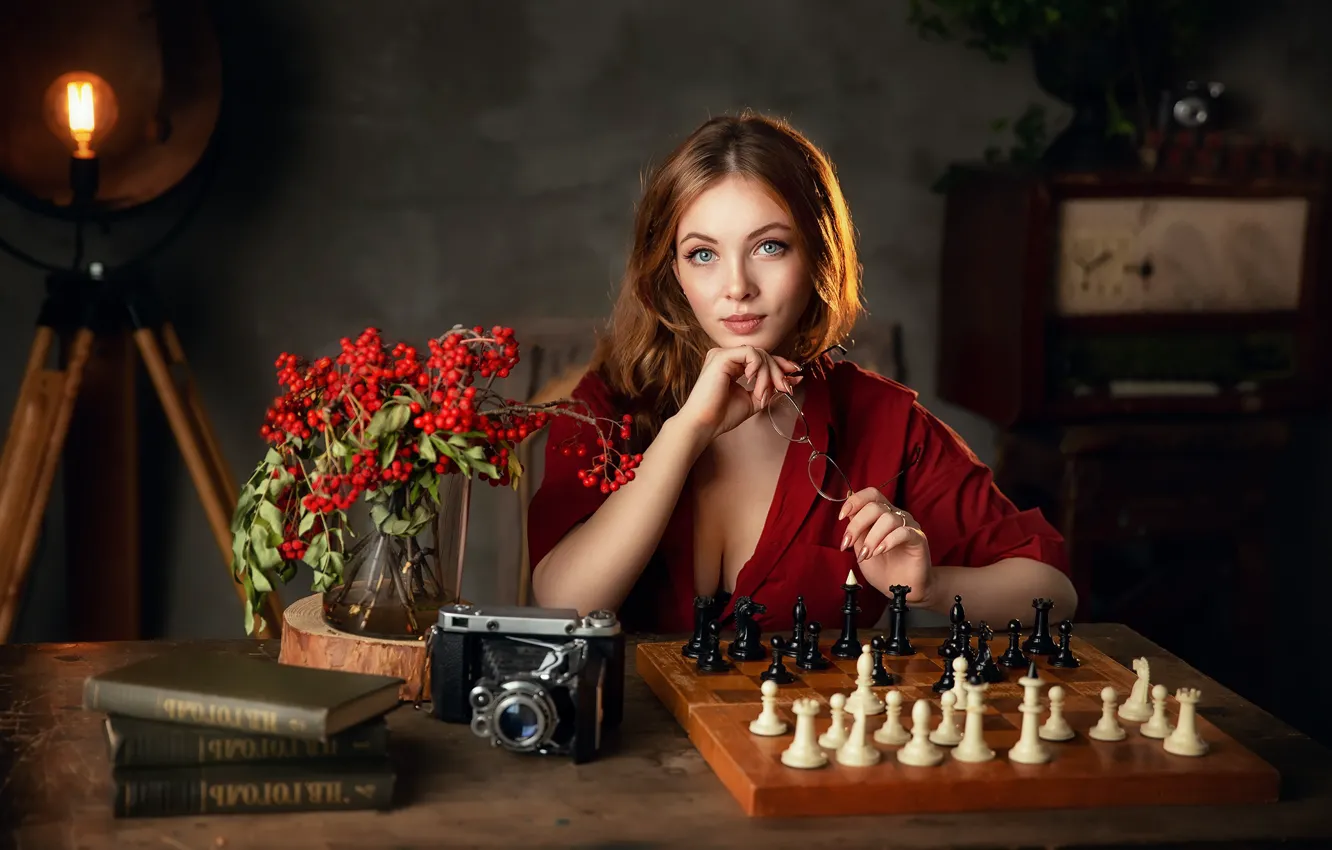 Photo wallpaper look, girl, light, photo, model, chess, the camera, book