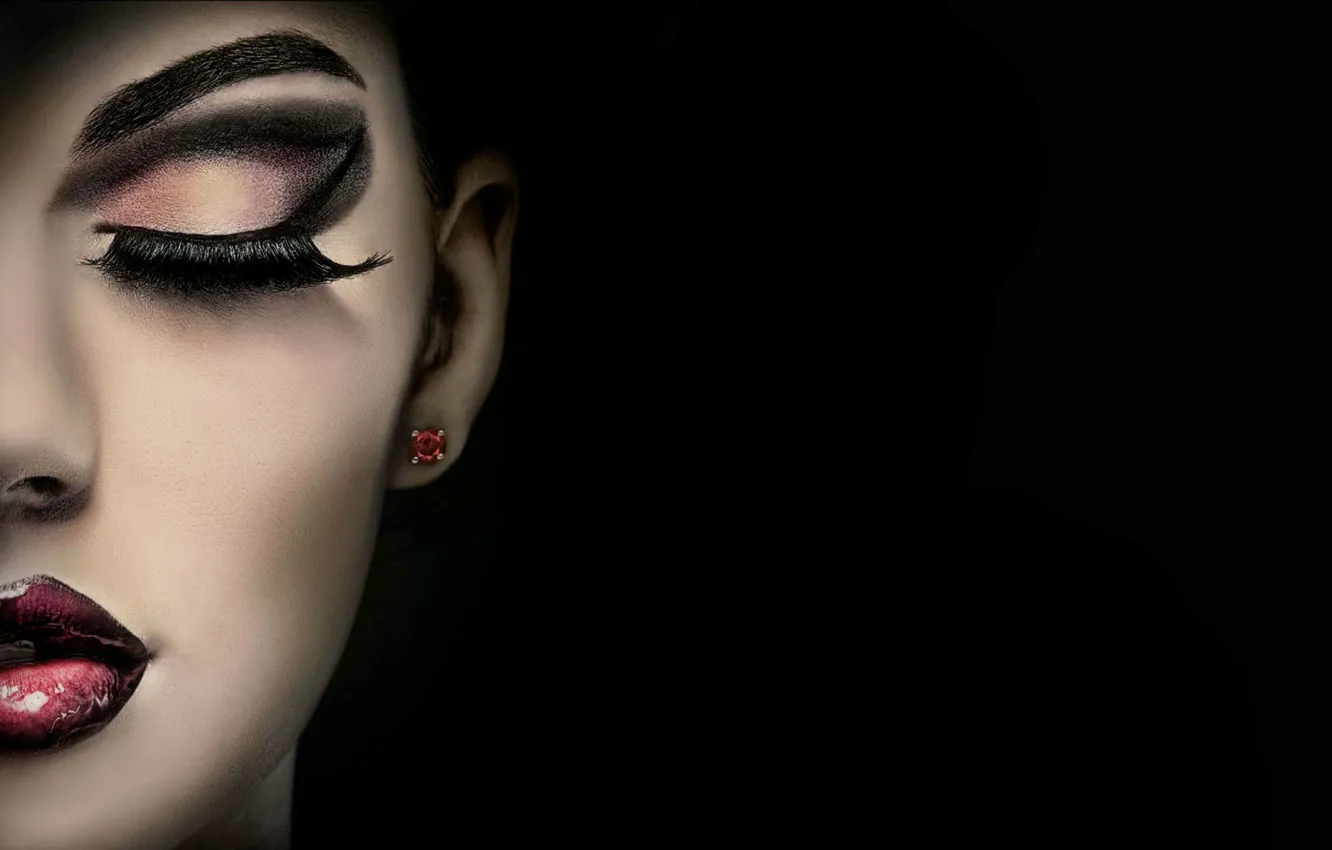 Photo wallpaper girl, face, eyelashes, makeup, lips, black background, half face, close up