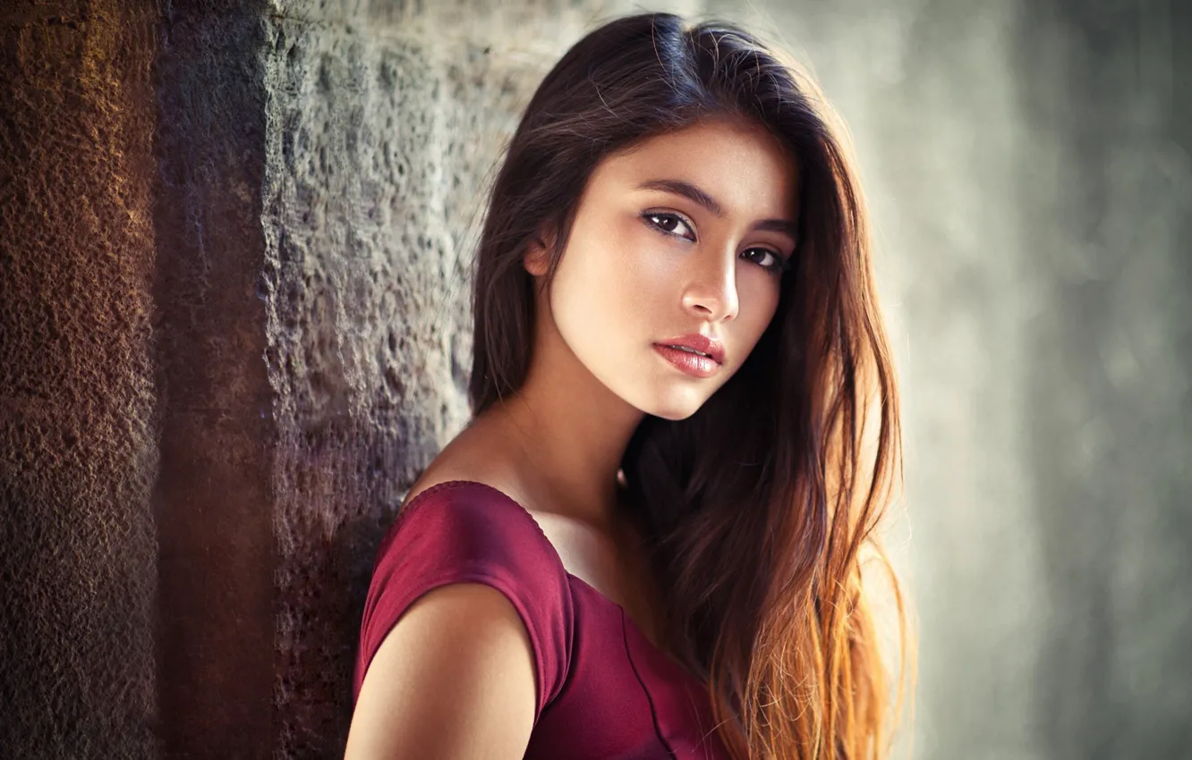 Photo wallpaper girl, wall, long hair, brown eyes, photo, photographer, model, lips