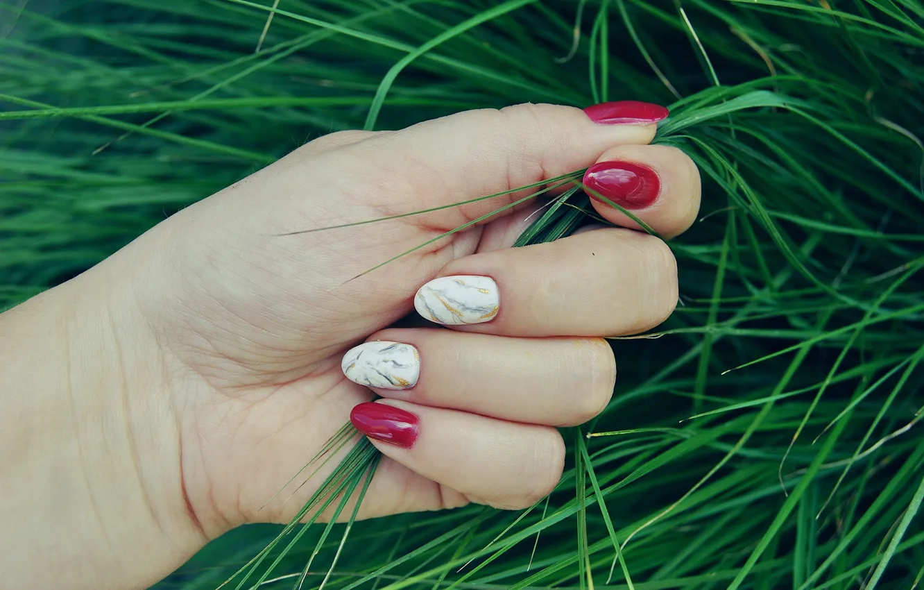 Photo wallpaper grass, hand, nails, manicure