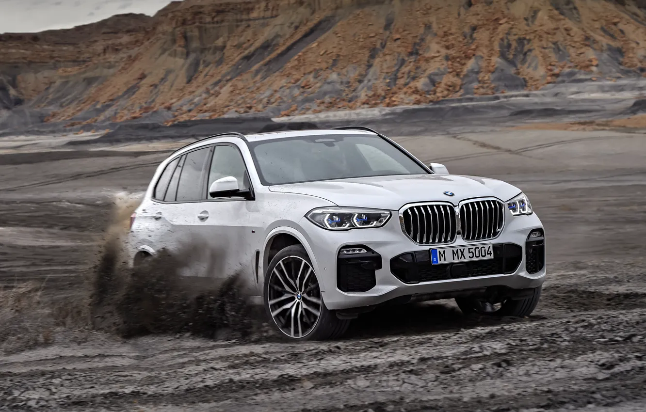 Photo wallpaper BMW, the roads, 2018, Sport, crossover, X5 M, XDrive30d