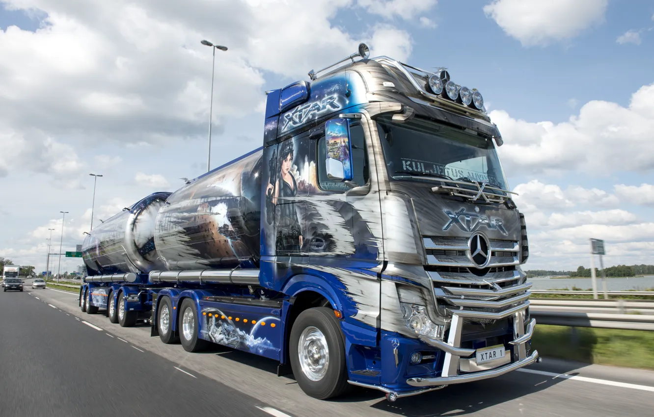 Photo wallpaper movement, tuning, track, Mercedes, Actros
