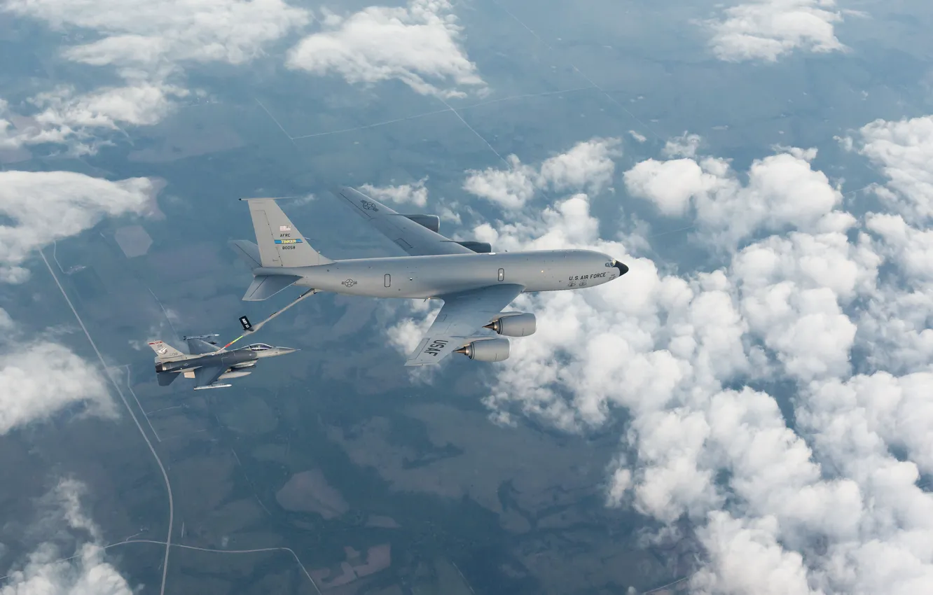 Photo wallpaper F-16, Fighting Falcon, refueling, KC-135, Stratotanker