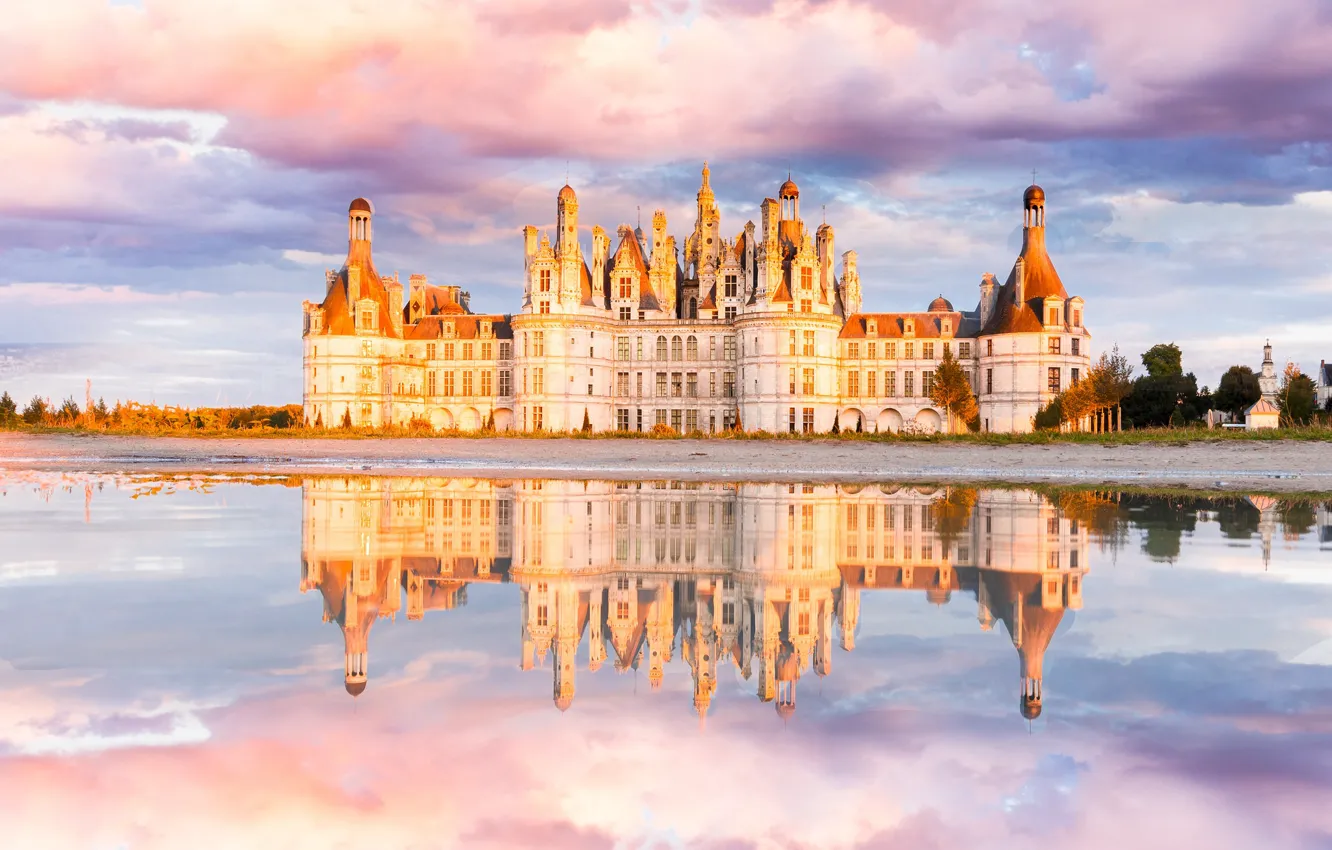 Photo wallpaper castle, river, clouds, Chateau de Chambord