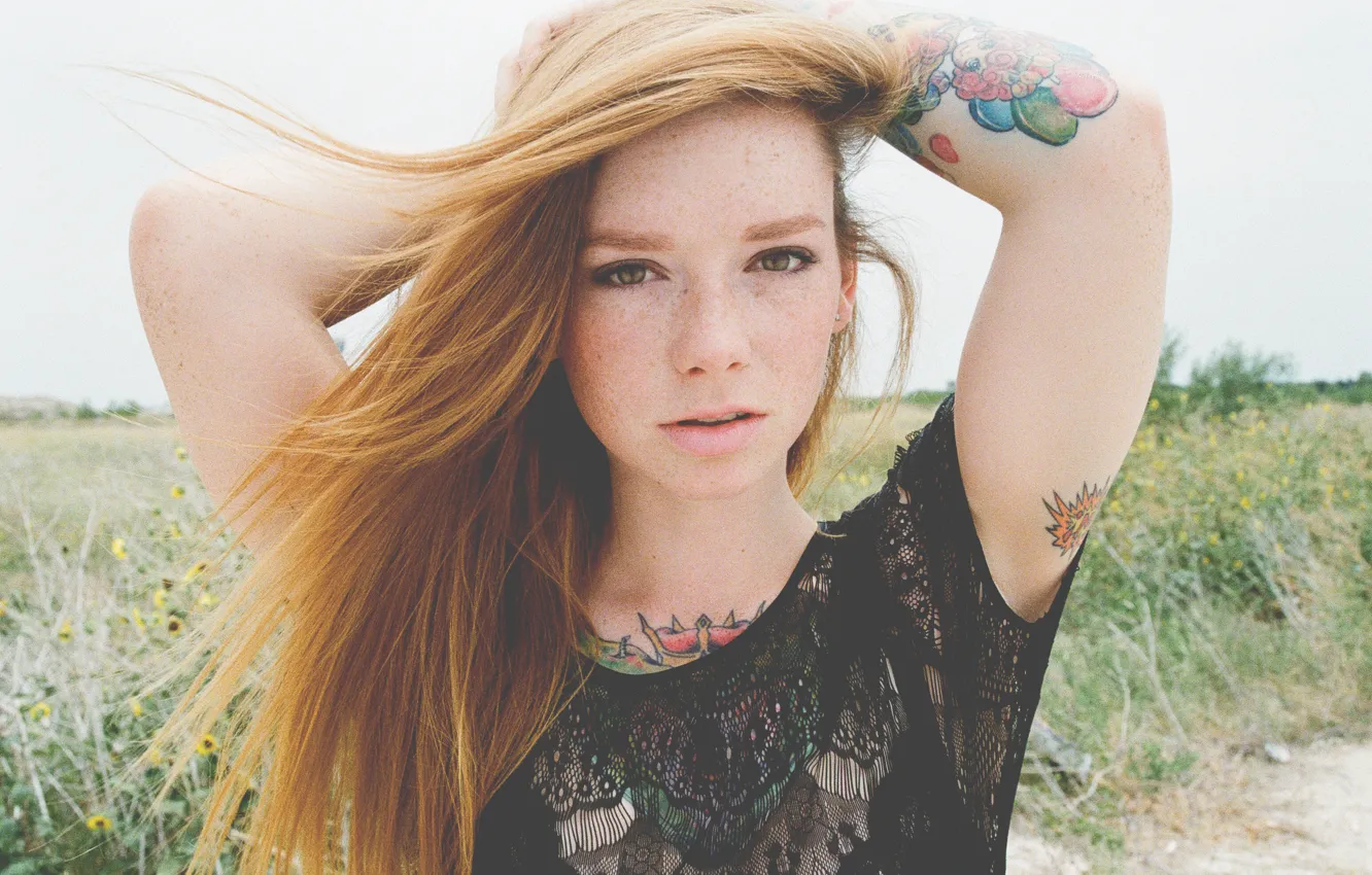 Photo wallpaper girl, grass, woman, model, tattoo, redhead, tattoos, Hattie Watson