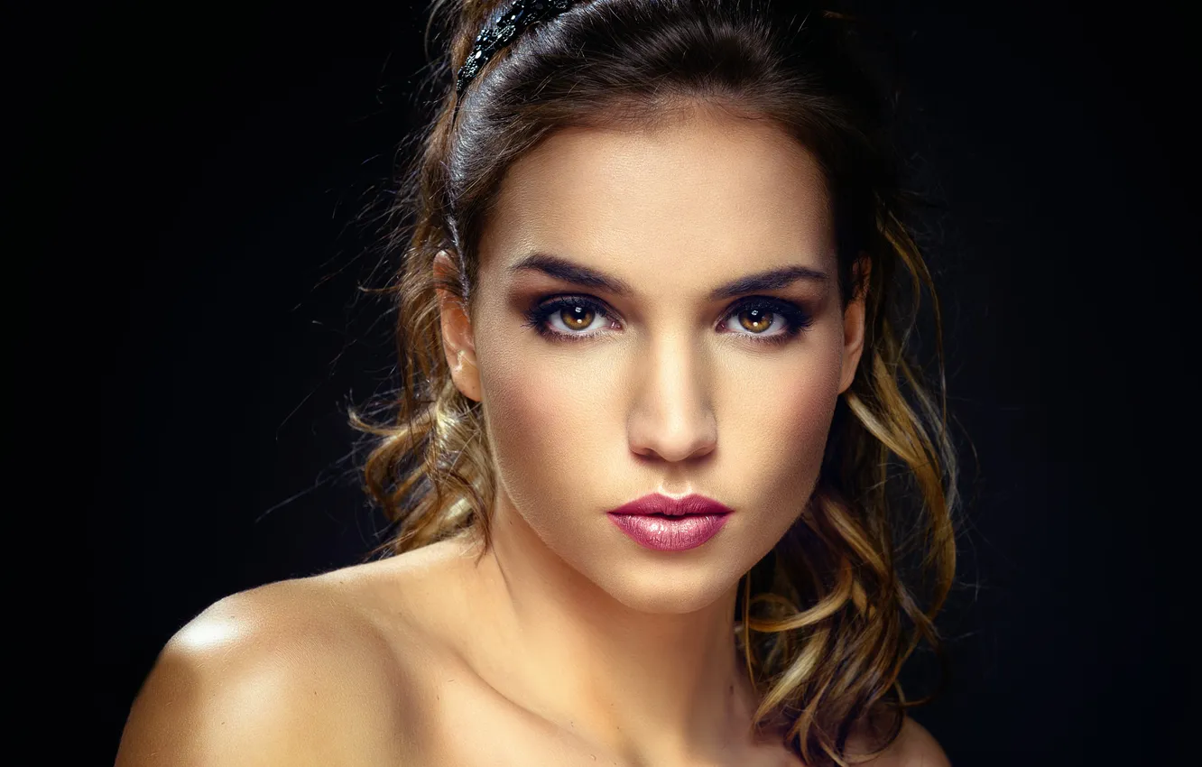 Photo wallpaper portrait, makeup, sponge, the beauty, Laura