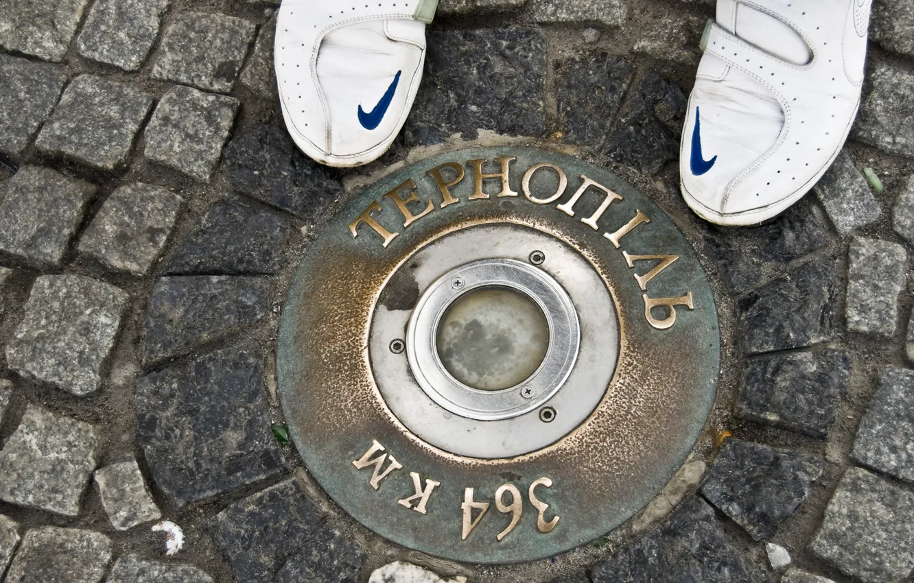 Photo wallpaper stones, shoes, sneakers, pavers, masonry, Nike, Ternopl