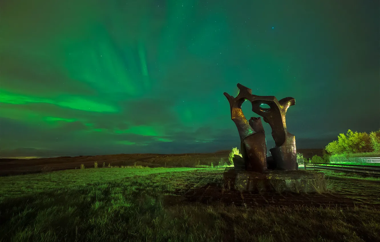 Photo wallpaper Northern lights, rocks, Iceland