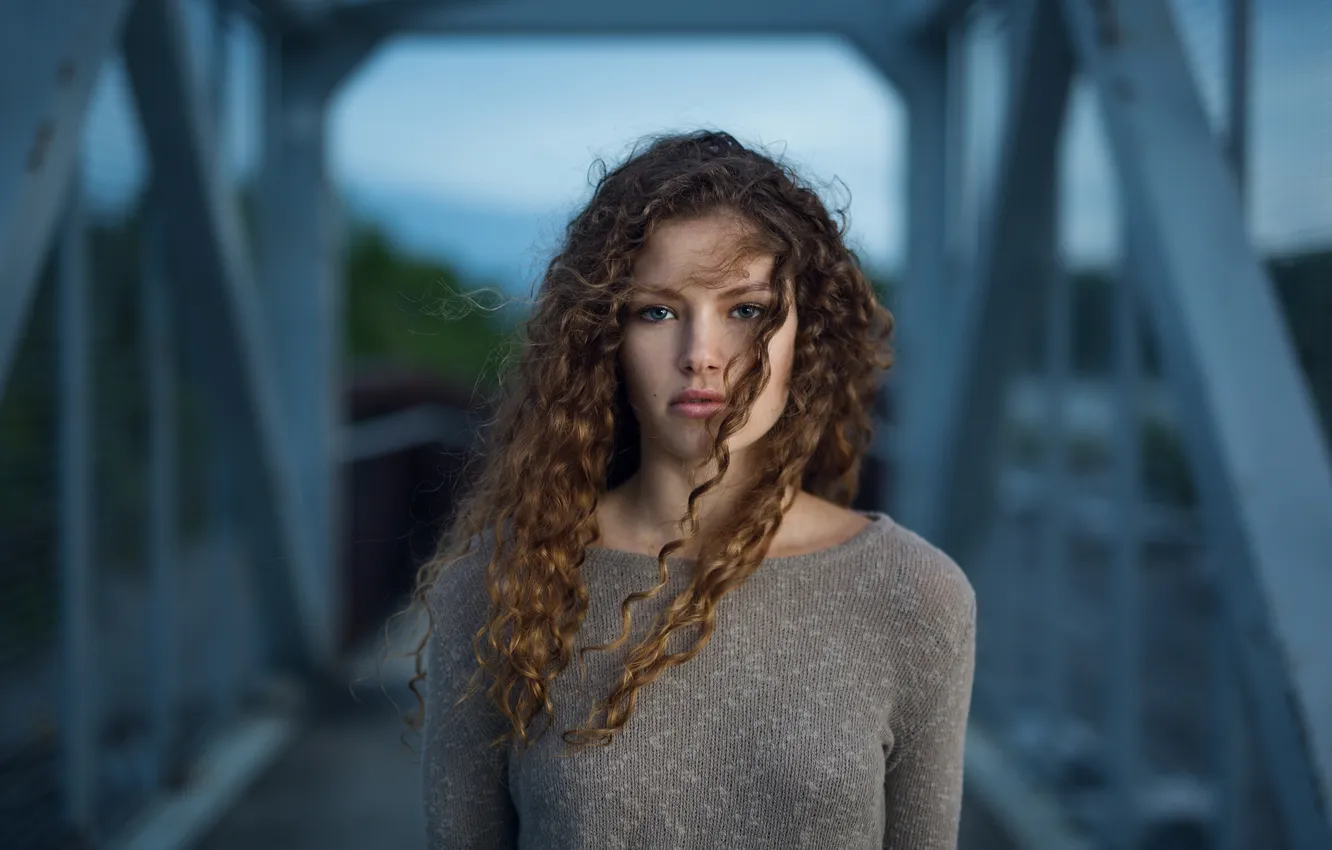 Photo wallpaper girl, curls, curls