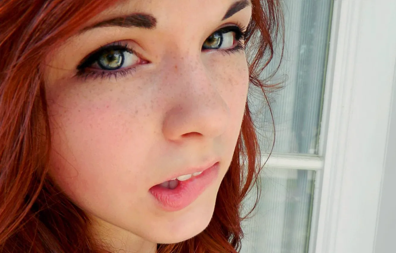 Photo wallpaper girl, face, freckles, red