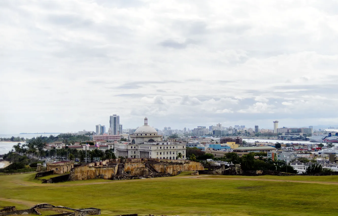 Photo wallpaper the sky, grass, clouds, city, the city, building, USA, USA