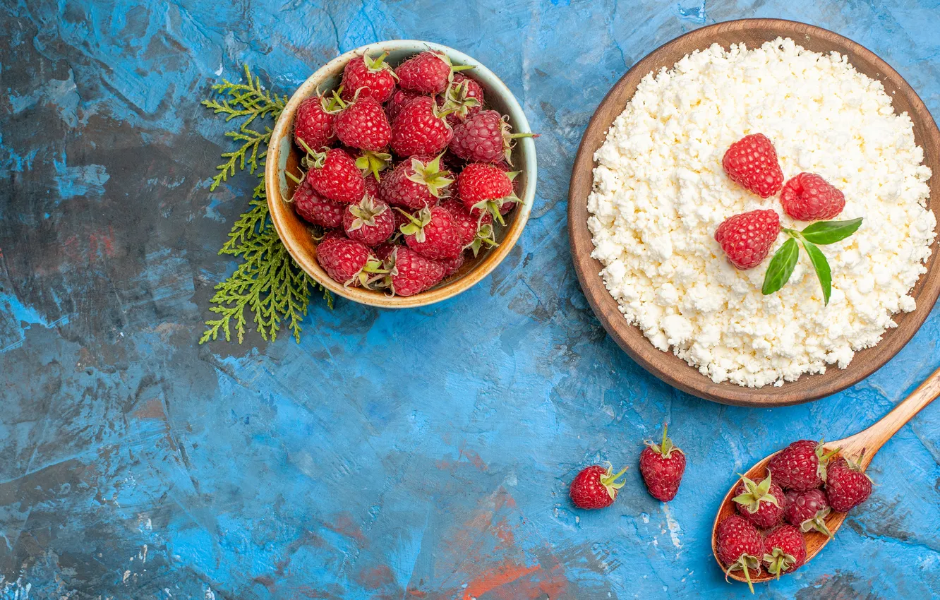 Photo wallpaper berries, raspberry, plate, spoon, bowl, leaves, needles, blue background