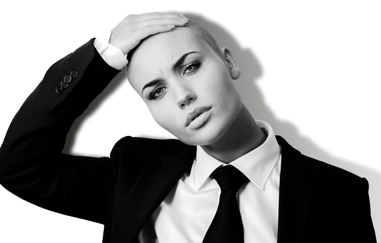 Photo wallpaper bald, monochrome, model, piercing, suit, tie, bald, Vendela Lindblom
