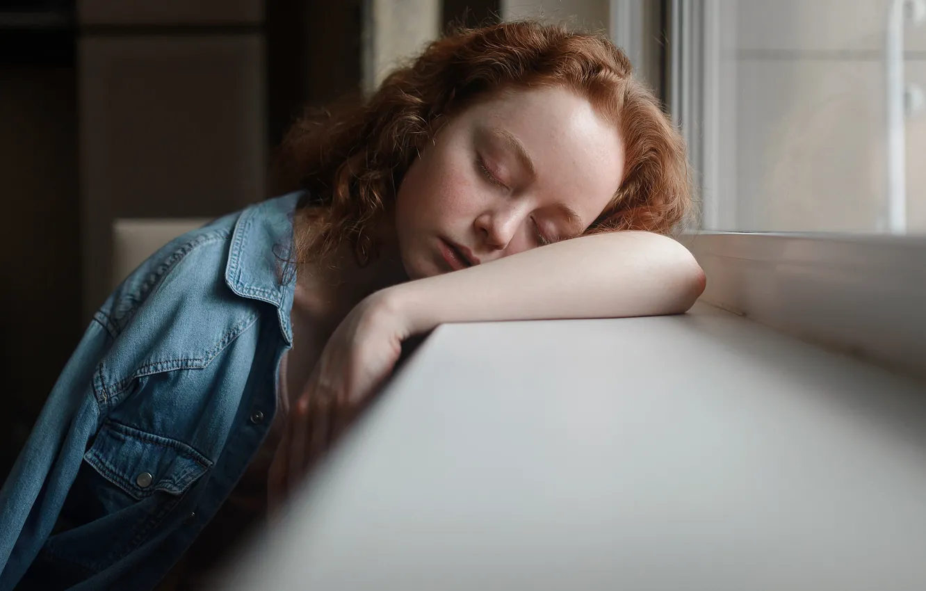 Photo wallpaper sleep, sponge, curls, Aleks Five