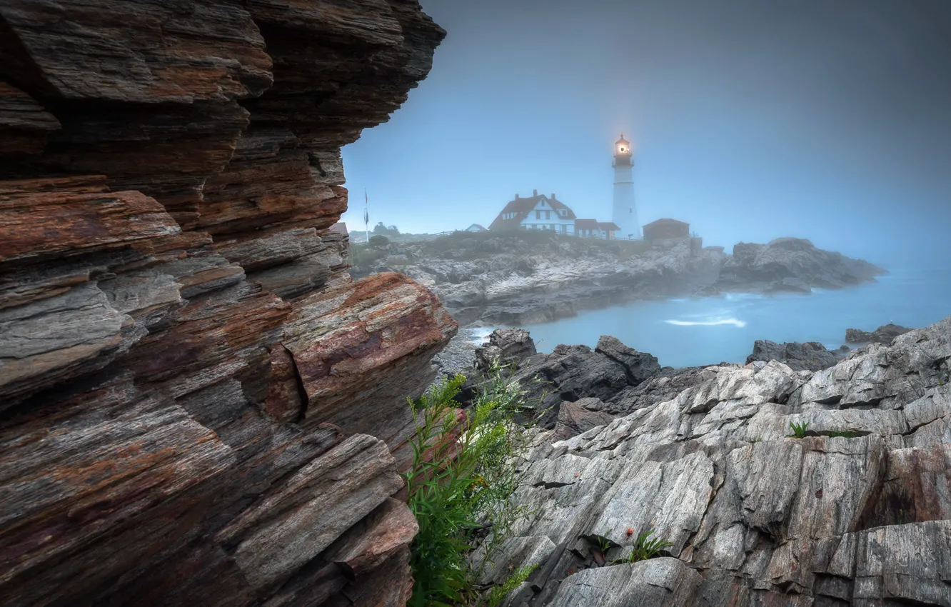 Photo wallpaper lighthouse, Portland Head, Foggy Sunrise