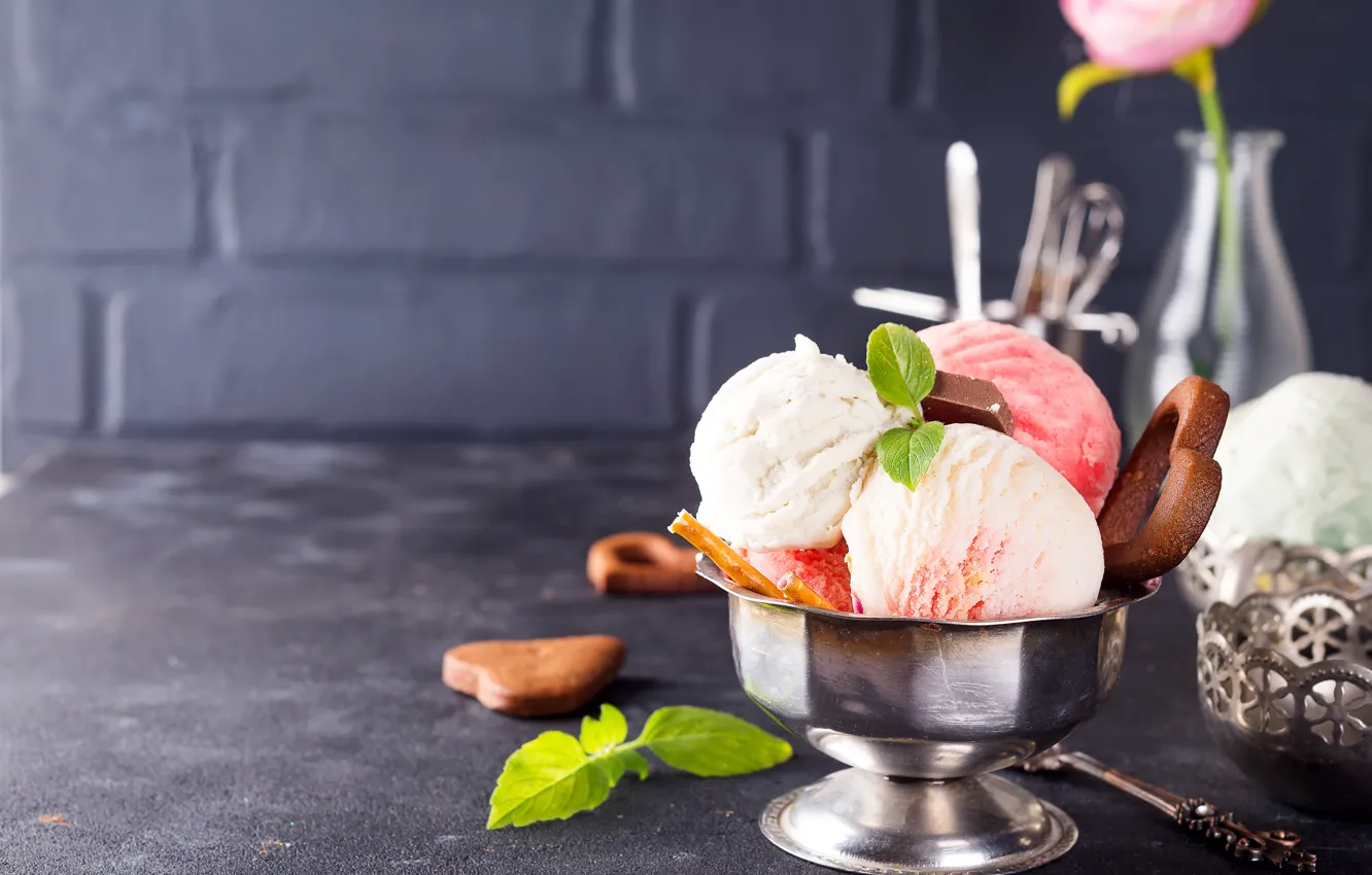 Photo wallpaper balls, ice cream, strawberry, vanilla, Myfoodie