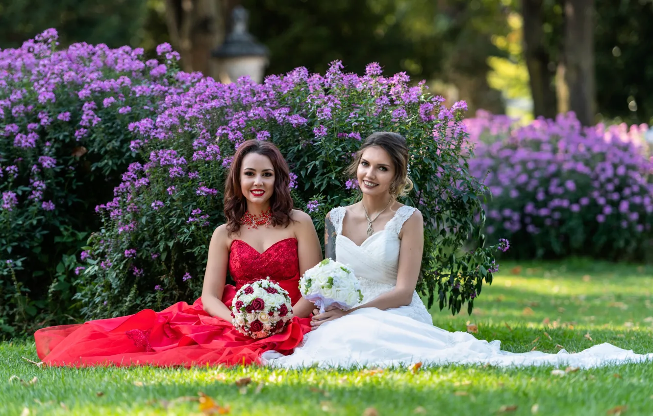 Photo wallpaper smile, bouquet, dress, the bride