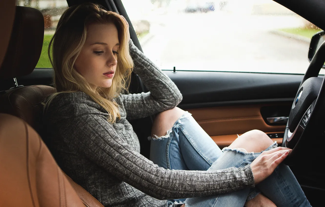 Photo wallpaper girl, face, model, car, salon