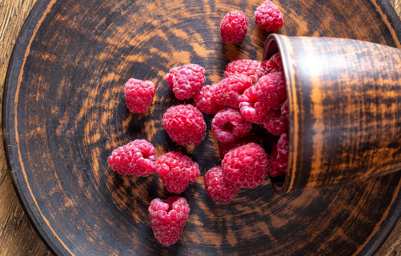 Photo wallpaper glass, berries, raspberry, Cup, dishes, wooden, bowl, placer