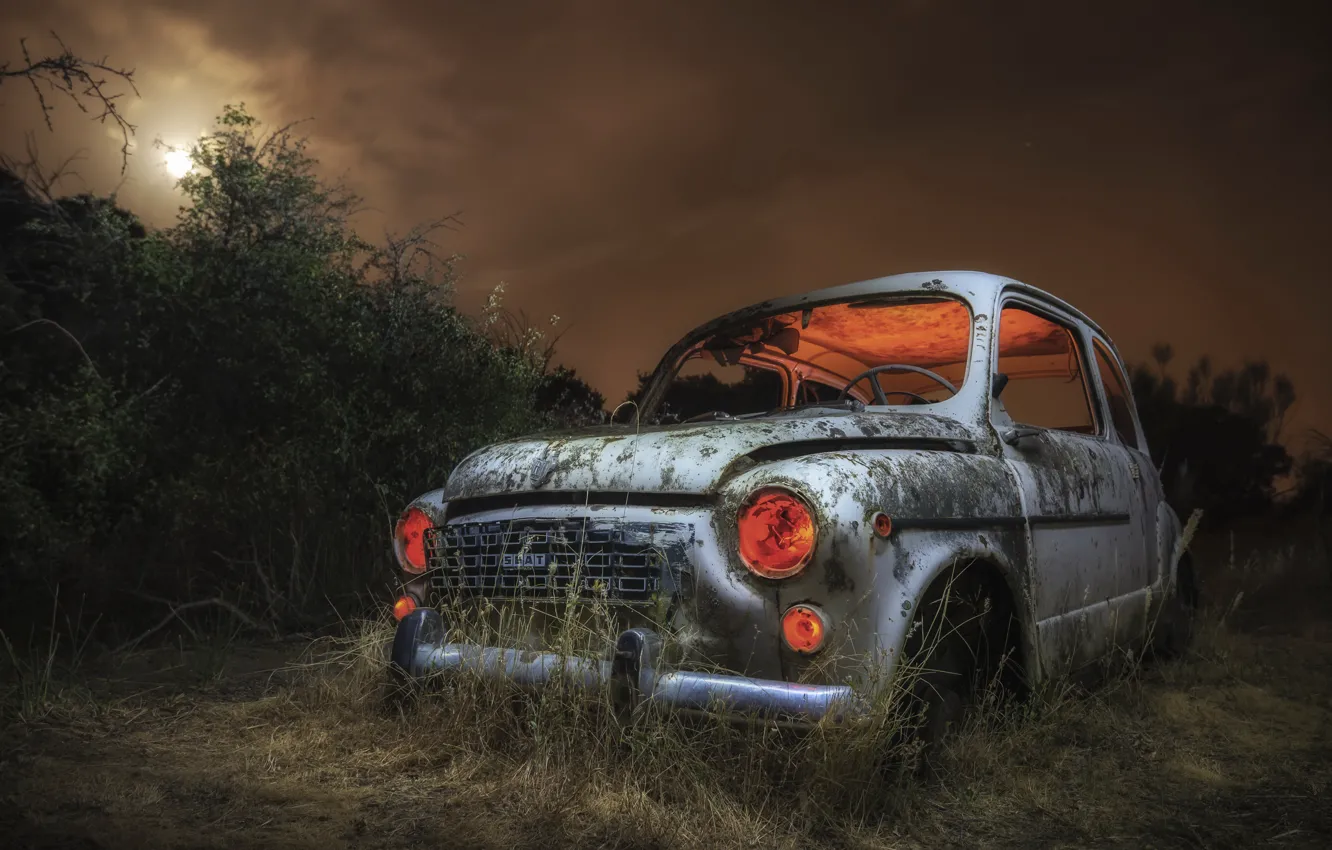 Photo wallpaper machine, night, scrap