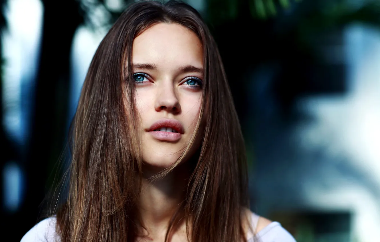 Photo wallpaper girl, long hair, photo, blue eyes, model, beauty, lips, face