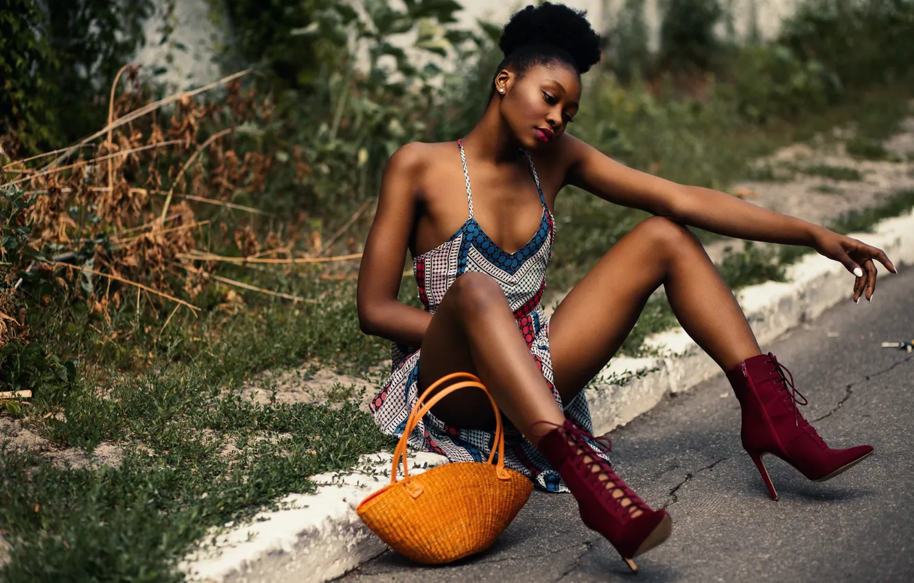 Photo wallpaper reverie, sexy, green grass, sexy, shrub, sundress, green grass, Small Breasts