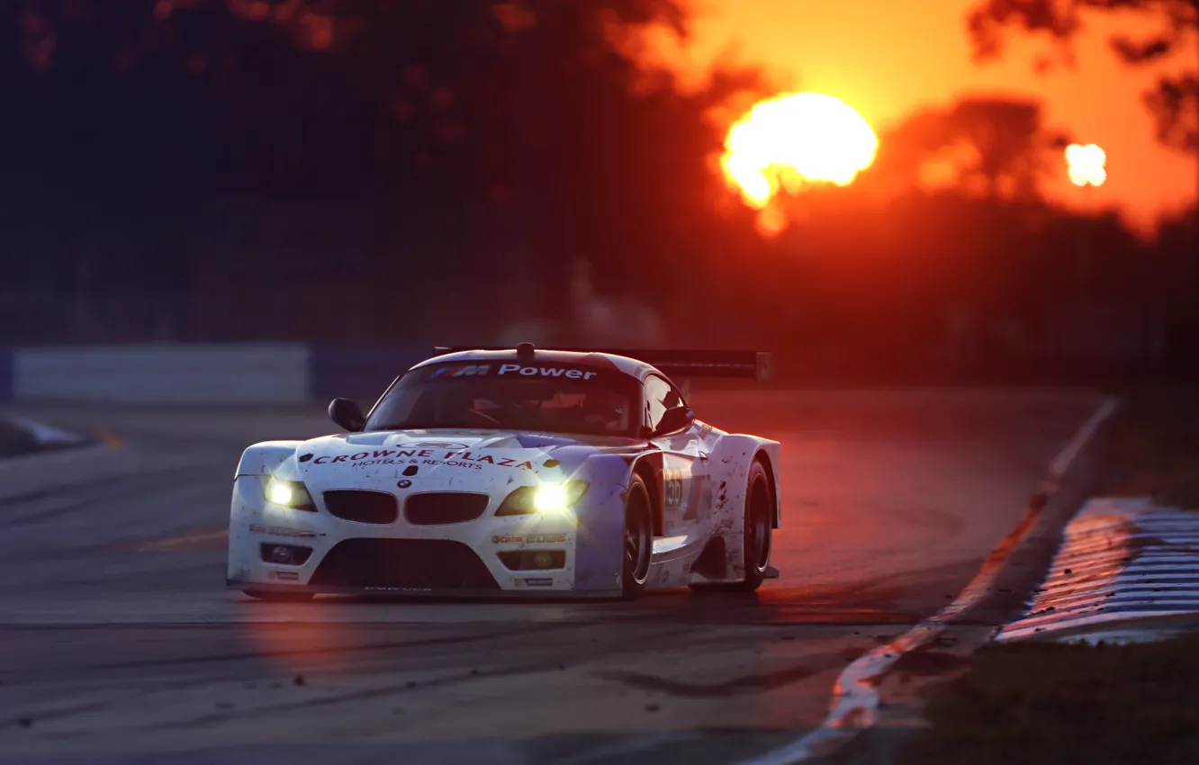 Photo wallpaper The Mans, BMW, Race, Glow, Sunset, White, Team, Performance
