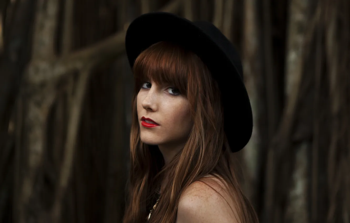 Photo wallpaper girl, hat, red, Lauren Conway