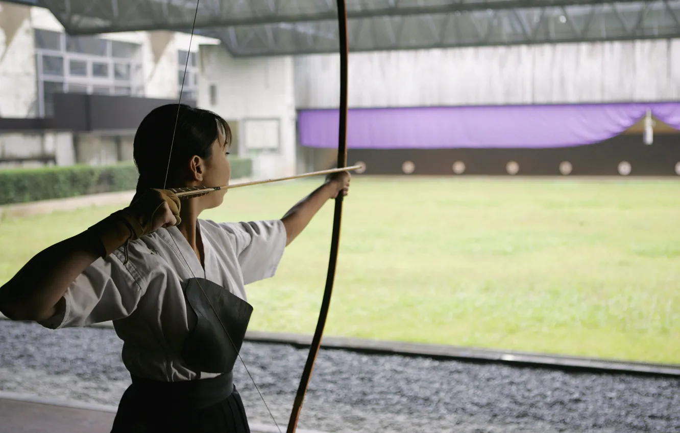 Photo wallpaper girl, bow, Archer, arrows, Japanese, asymmetric