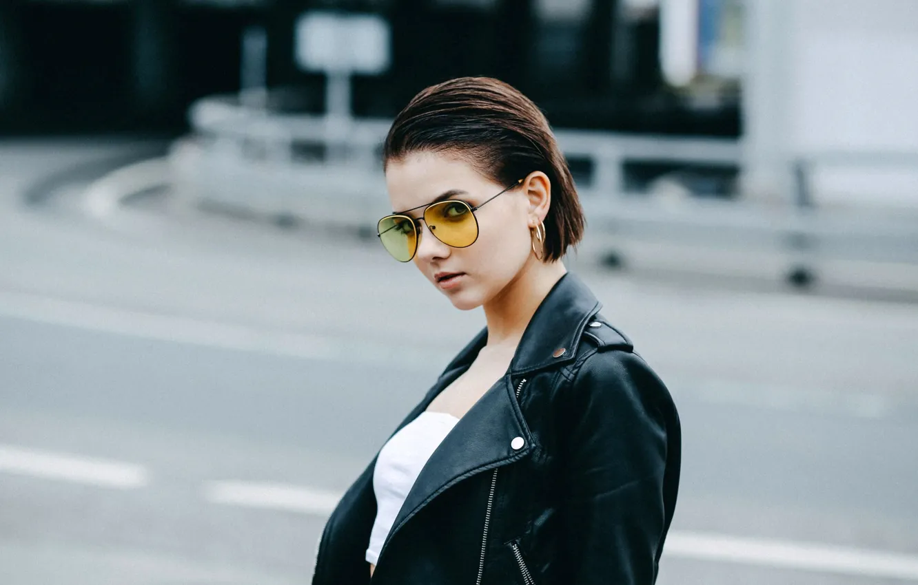 Photo wallpaper road, look, background, model, portrait, makeup, brunette, glasses