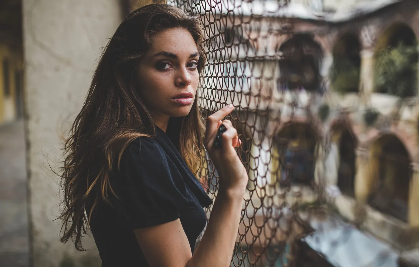 Photo wallpaper girl, mesh, street, hair, lips, bokeh, direct look, town