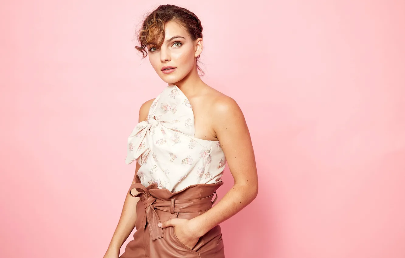 Photo wallpaper look, girl, pose, blouse, Camren Bicondova
