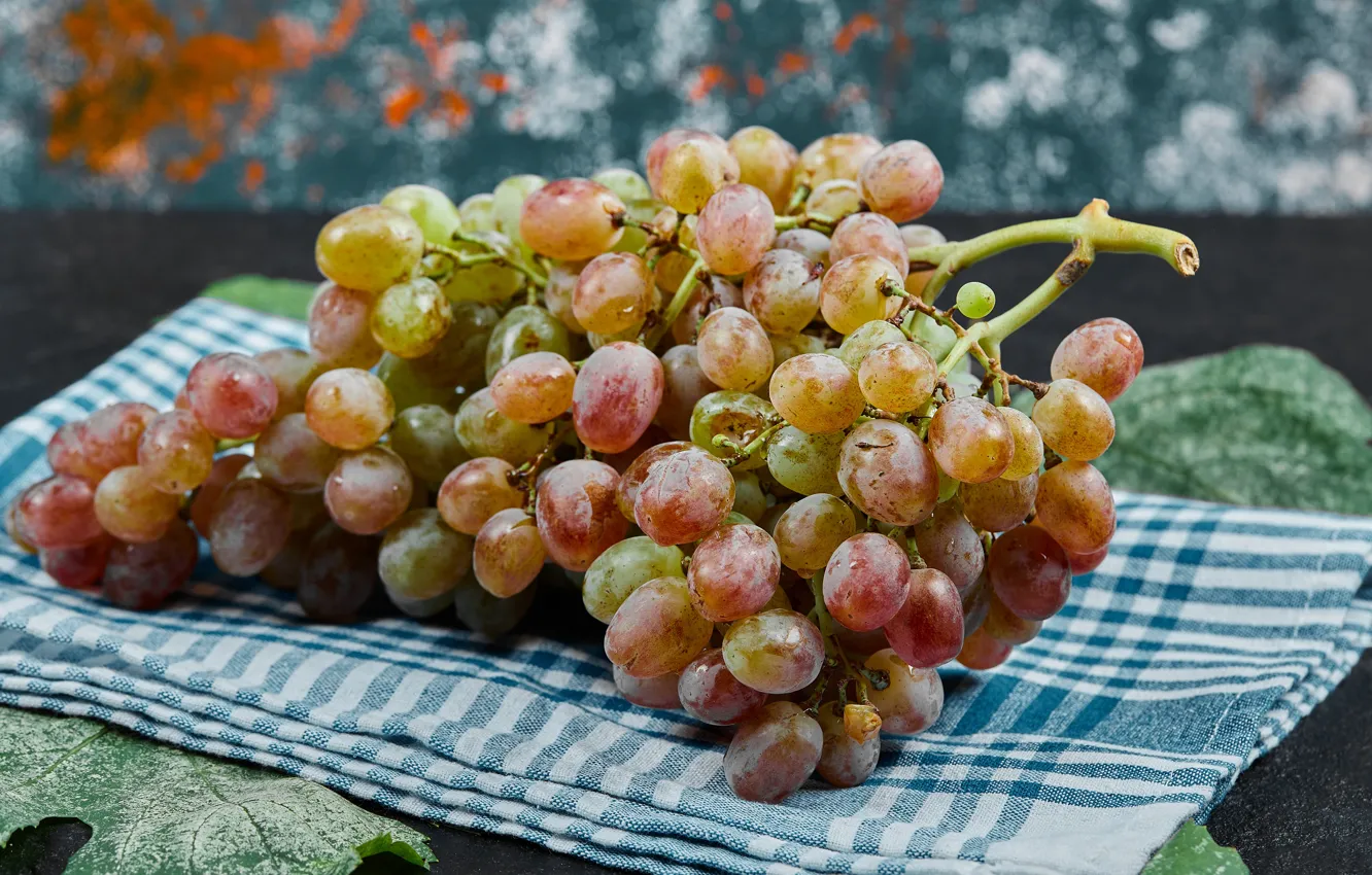 Photo wallpaper leaves, towel, grapes