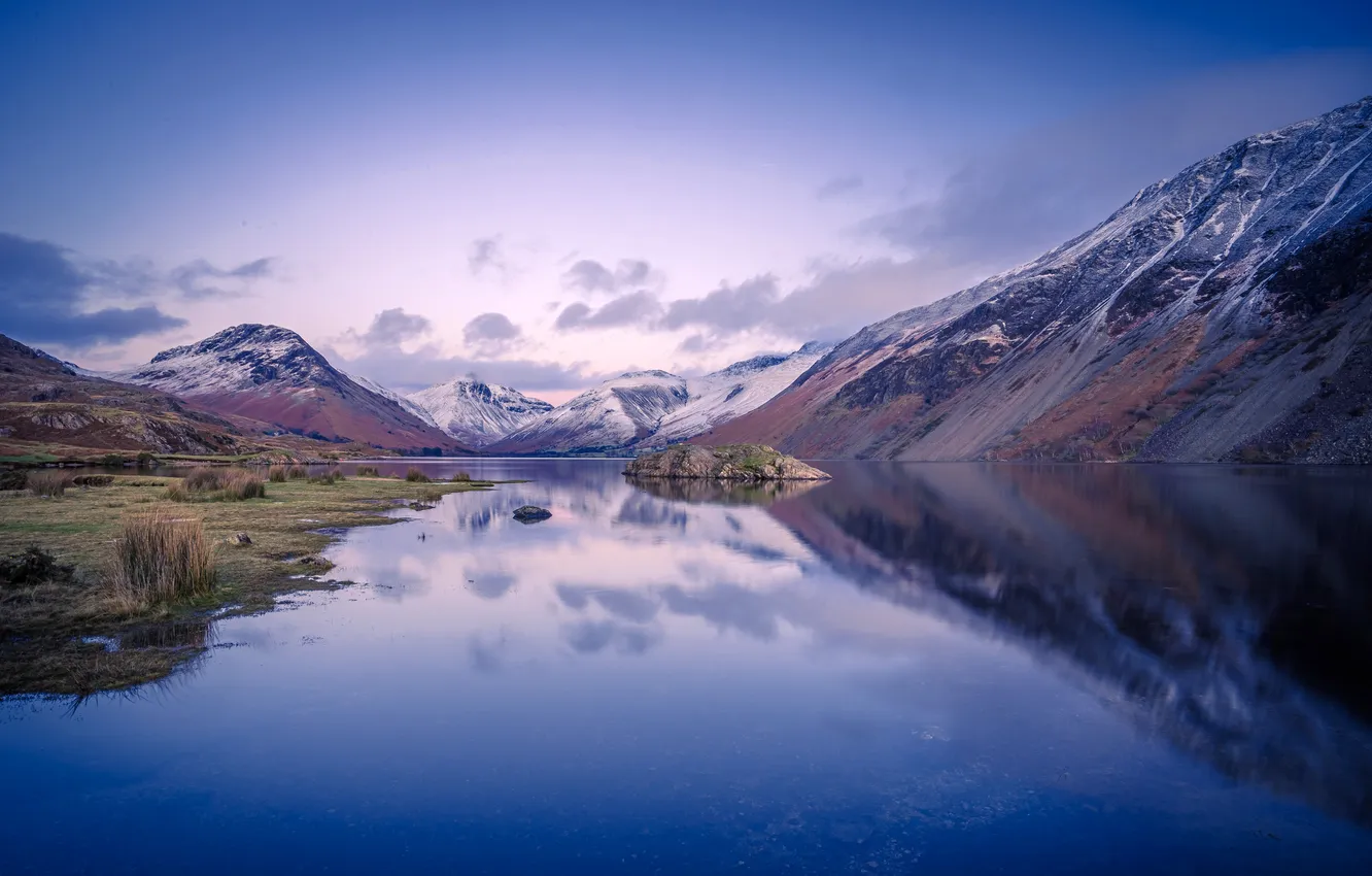 Photo wallpaper lake, valley, UK, pond, lakes, Valley, snow-capped mountains, Snowy Mountains