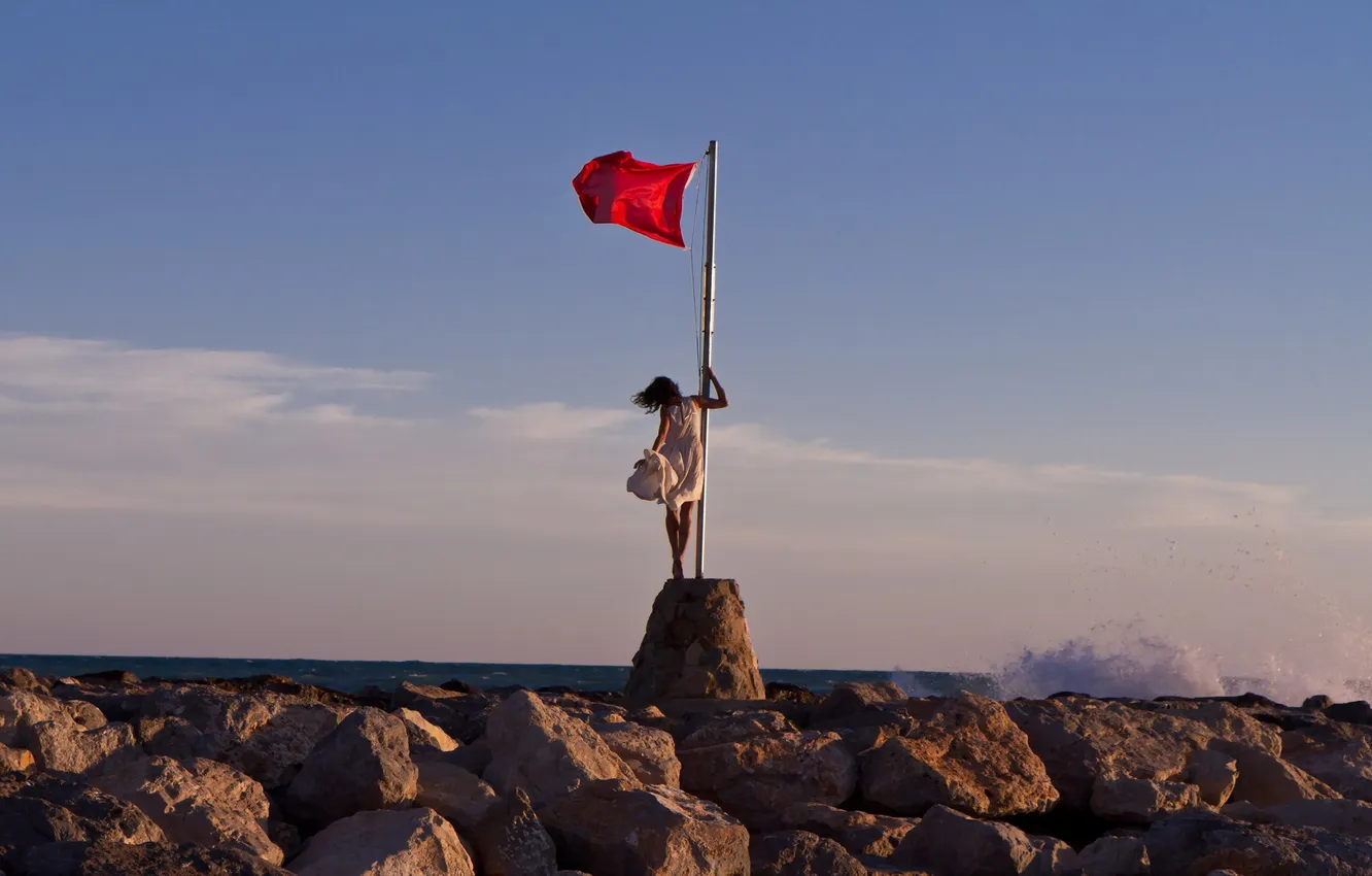 Photo wallpaper sea, girl, flag
