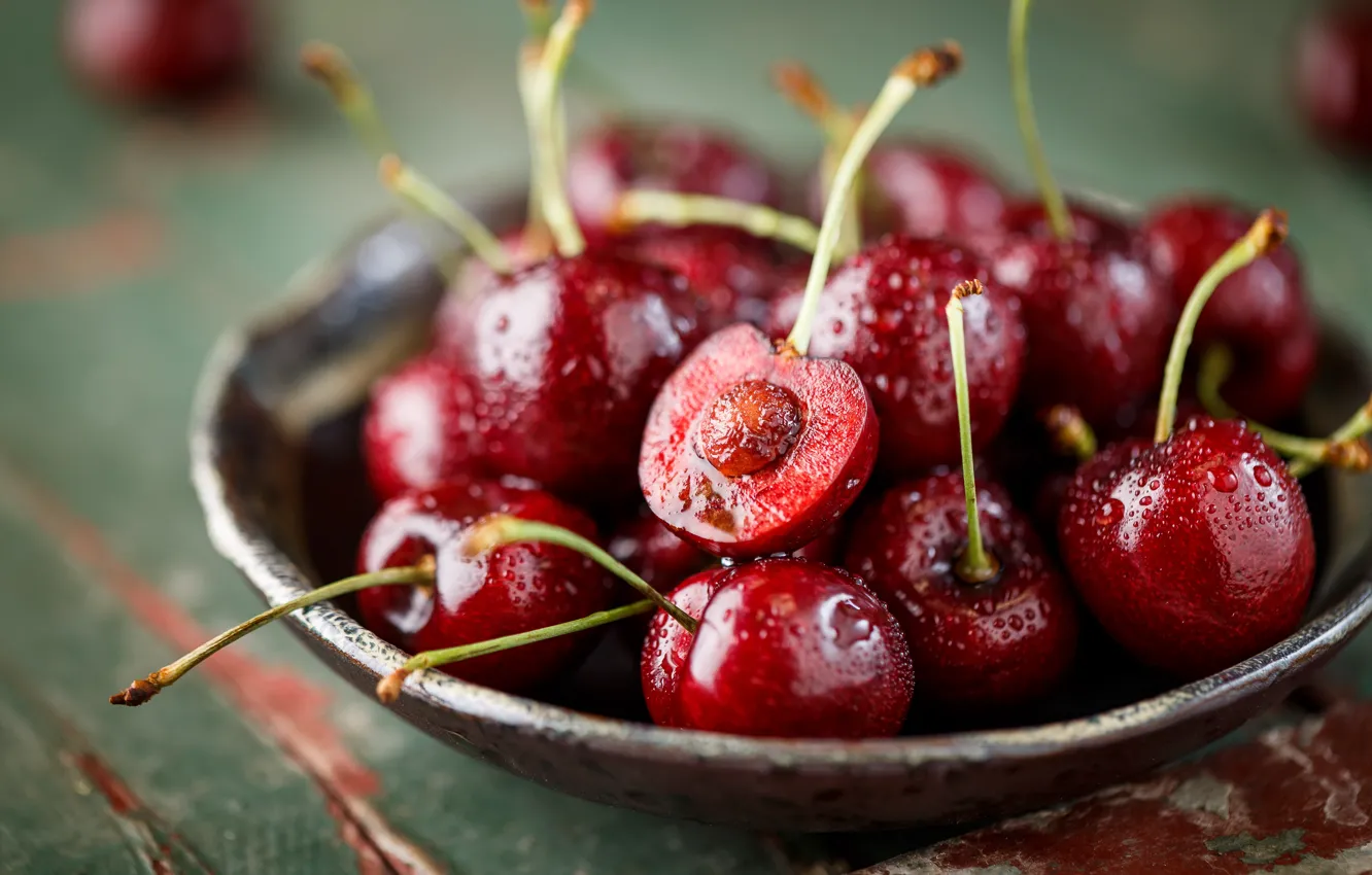 Photo wallpaper drops, red, cherry, berries, Board, bone, plate, cherry