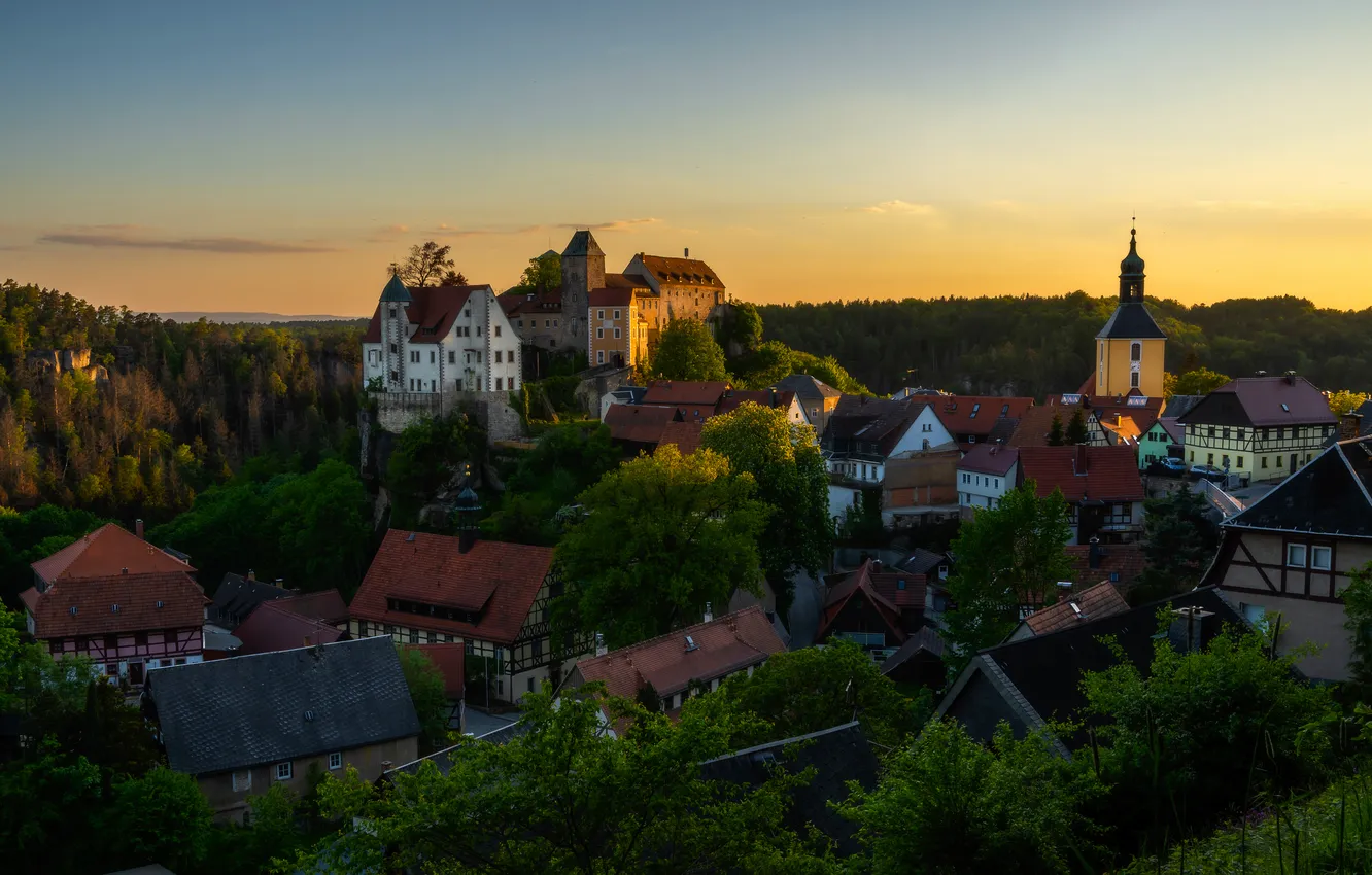Photo wallpaper forest, the sky, the sun, trees, home, town, Germany, Hohnstein