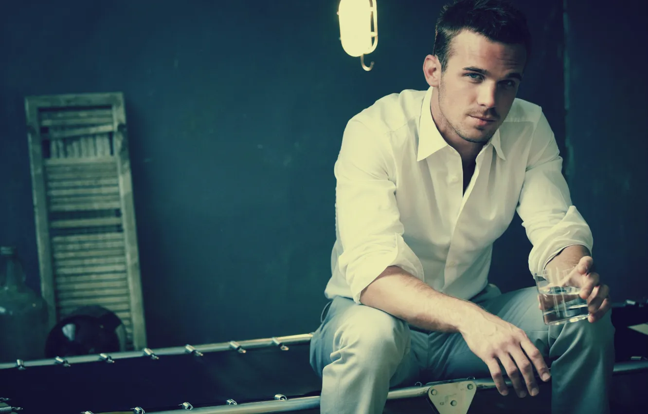 Photo wallpaper water, glass, room, actor, actor, stuff, cam gigandet, Cam Gigandet