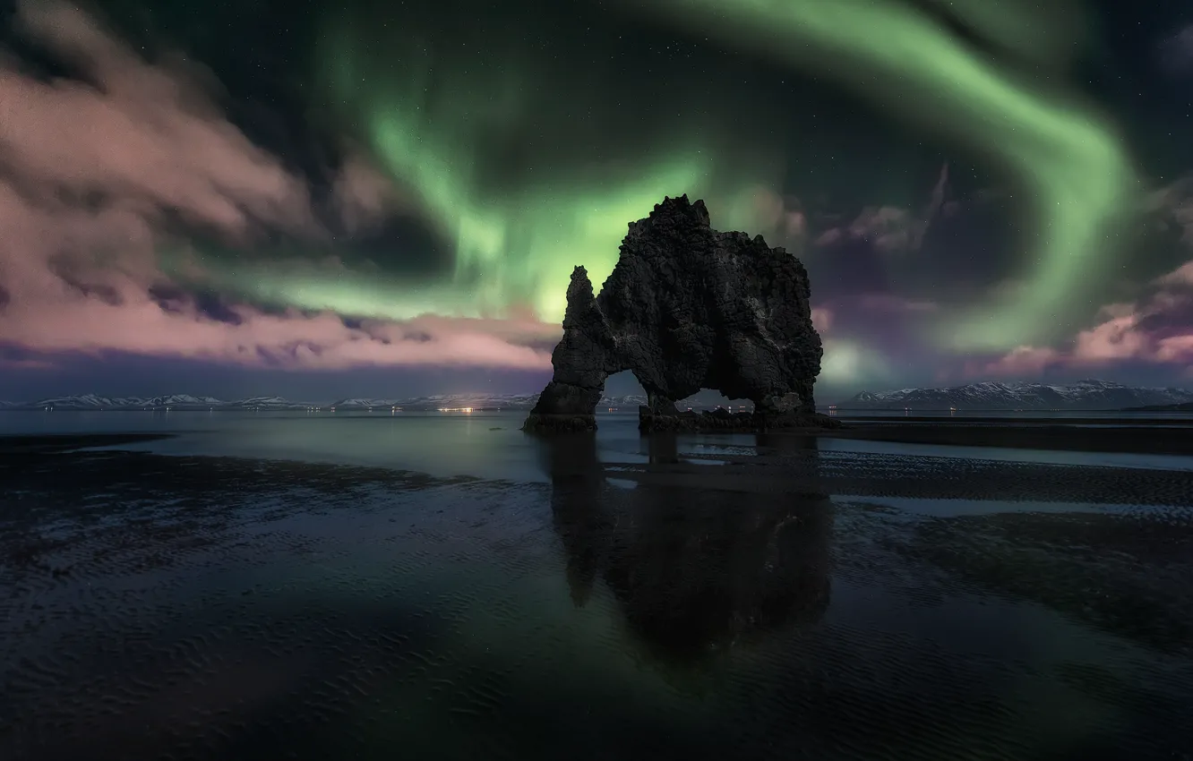 Photo wallpaper beach, the sky, stars, night, shore, Northern lights, Iceland, Hvitserkur