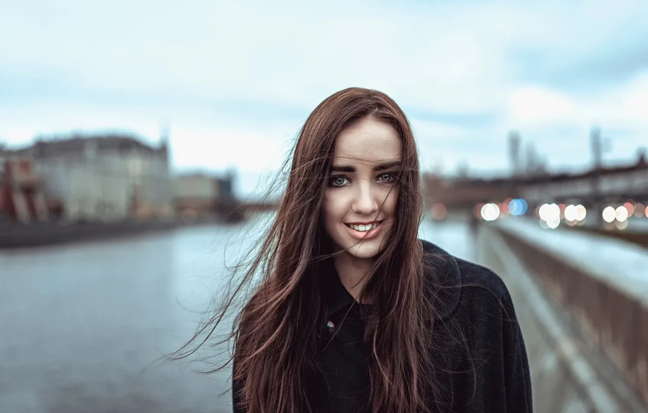 Photo wallpaper look, the city, smile, portrait, Russia