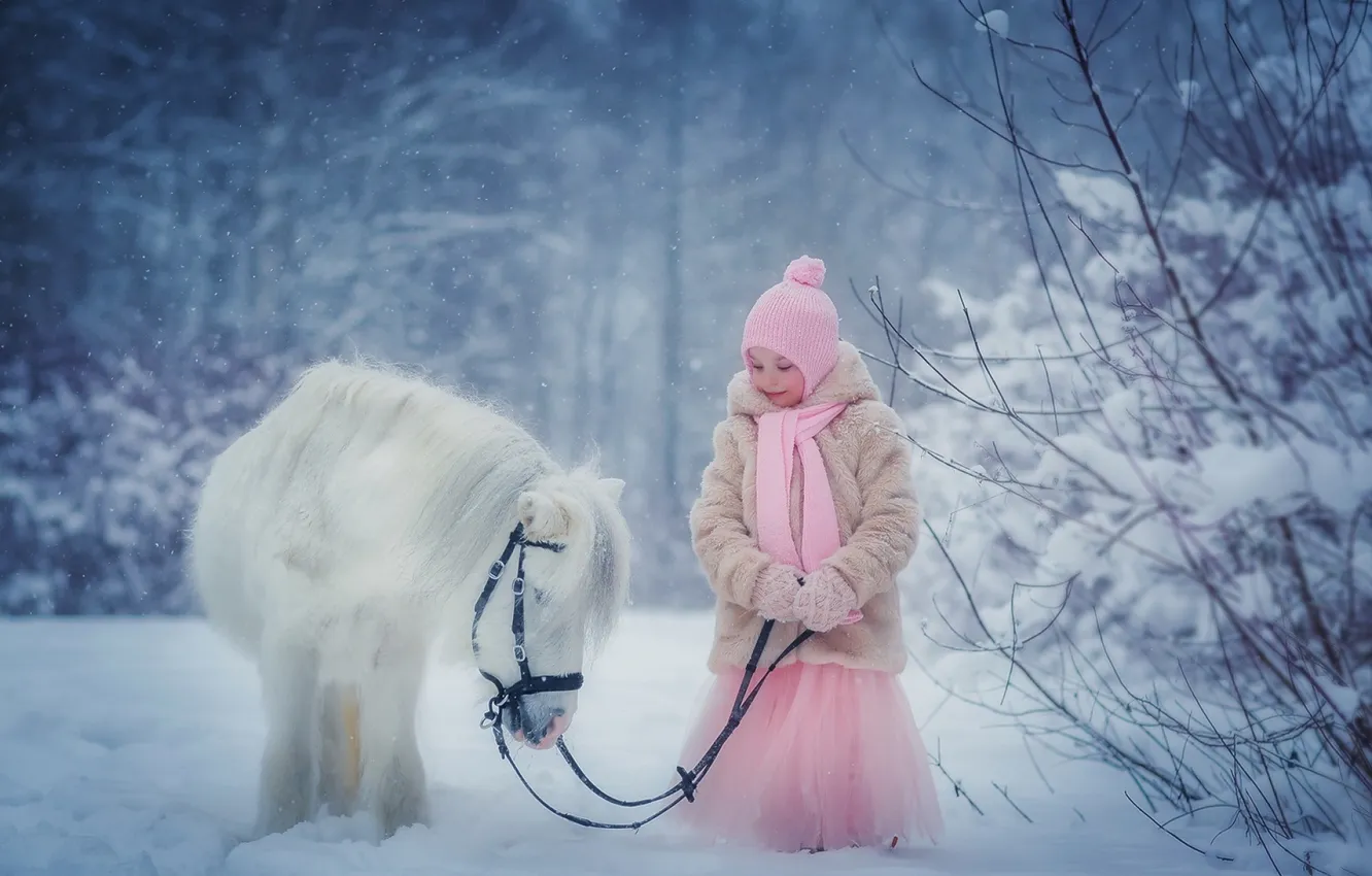Photo wallpaper winter, snow, nature, child