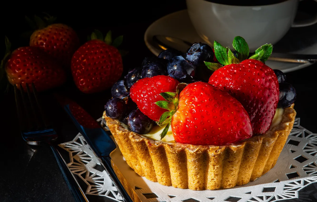 Photo wallpaper berries, the dark background, table, food, blueberries, strawberry, pie, knife