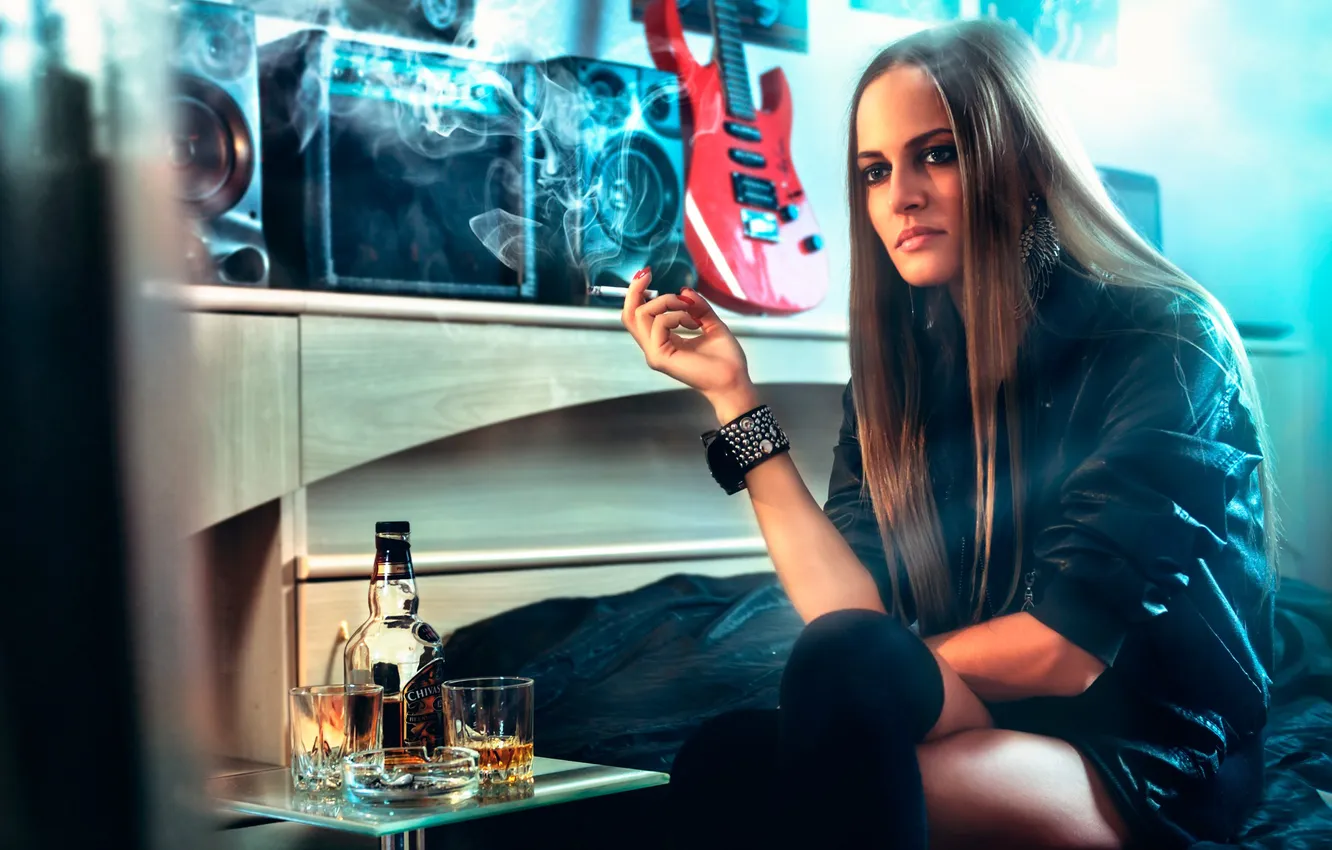 Photo wallpaper girl, guitar, cigarette, booze