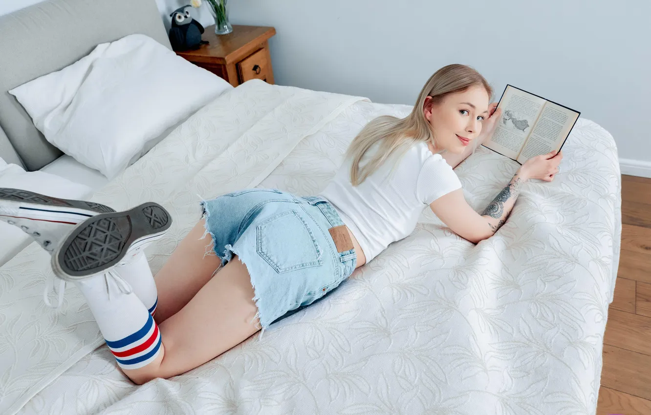 Photo wallpaper girl, shorts, woman, beautiful, model, tattoo, Denim, blonde