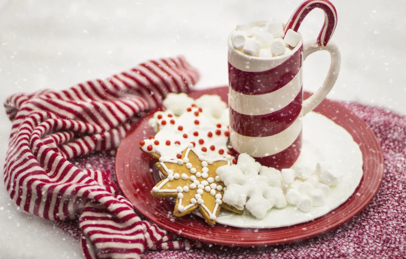 Photo wallpaper mug, snowfall, candy, winter, cookies, snowflakes, new year decorations, red