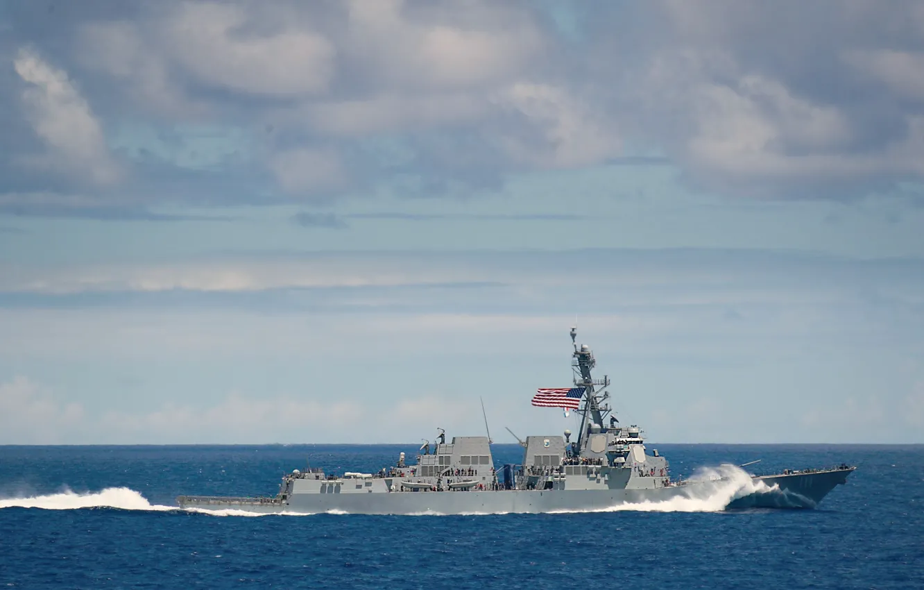 Photo wallpaper destroyer, full course, USS Spruance, DDG-111