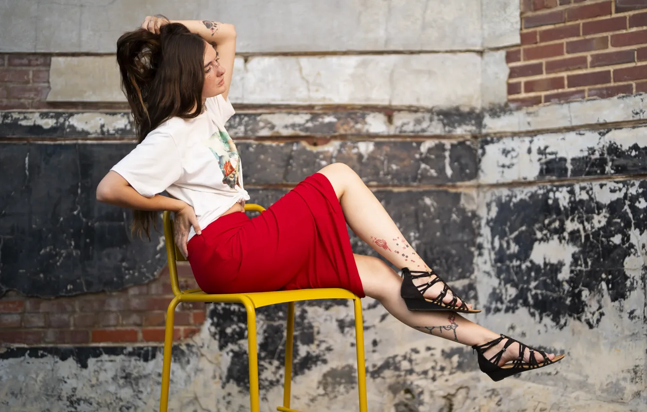 Photo wallpaper girl, chair, Bree Swing